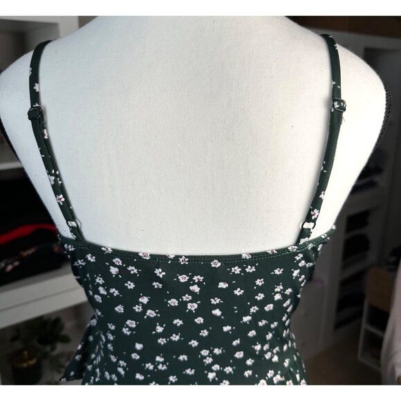 Kaleigh Women Jumpsuit XSP Green Floral Wrap Adjustable Straps & Tie Waist *NWOT - Picture 11 of 15